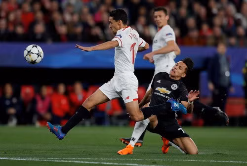 Alexis Sanchez không để lại nhiều ấn tượng ngày về Tây Ban Nha