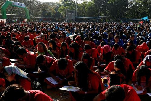 Có 16.692 học sinh tham gia lớp học đặc biệt này và con số này sẽ được báo cáo lên Tổ chức Kỷ lục thế giới Guinness.