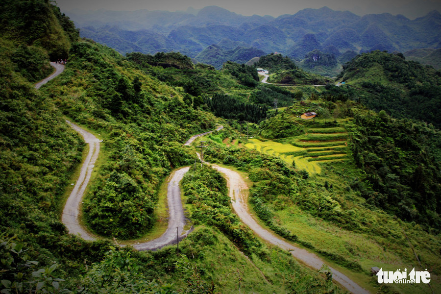 "Đặc sản" miền núi phía Bắc còn là các đường đèo uốn lượn, gấp khúc