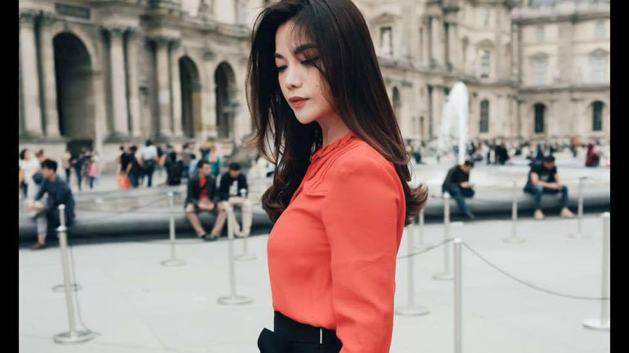 Ngoài 40 tuổi, diễn viên Trương Ngọc Ánh vẫn giữ được vóc dáng thon gọn đáng ngưỡng mộ. Ngoài 40 tuổi, diễn viên Trương Ngọc Ánh vẫn giữ được vóc dáng thon gọn đáng ngưỡng mộ.