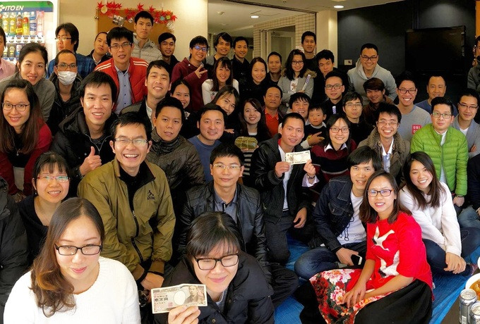  Sau khi hội ý, ban giám khảo quyết định ba đội bất phân thắng bại, mỗi đội được thưởng 10.000 yên (hai triệu đồng). Ngay sau lễ trao giải, cả Thôn Hạc 