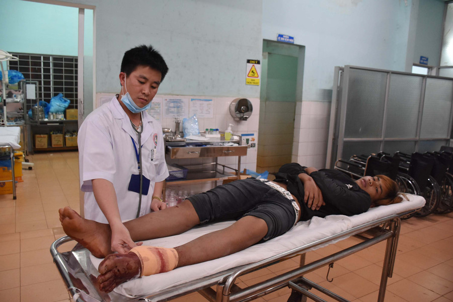 Rượu, bia là nguyên nhân chính dẫn đến các vụ tai nạn ngày Tết. Ảnh: L.V.N Rượu, bia là nguyên nhân chính dẫn đến các vụ tai nạn ngày Tết. Ảnh: L.V.N