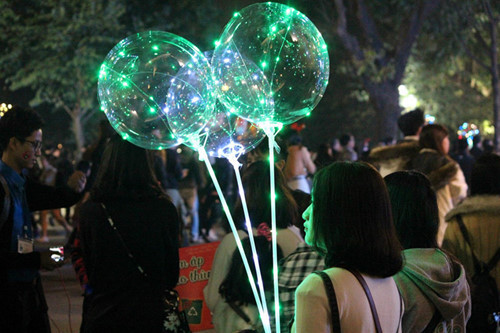 Bóng bay galaxy vô cùng nguy hiểm. Ảnh minh họa.  Bóng bay galaxy vô cùng nguy hiểm. Ảnh minh họa.