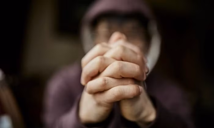 Stephen đang có nguy cơ bị trục xuất về nước và rơi vào vòng luẩn quẩn của nạn buôn người. Ảnh: Guardian.