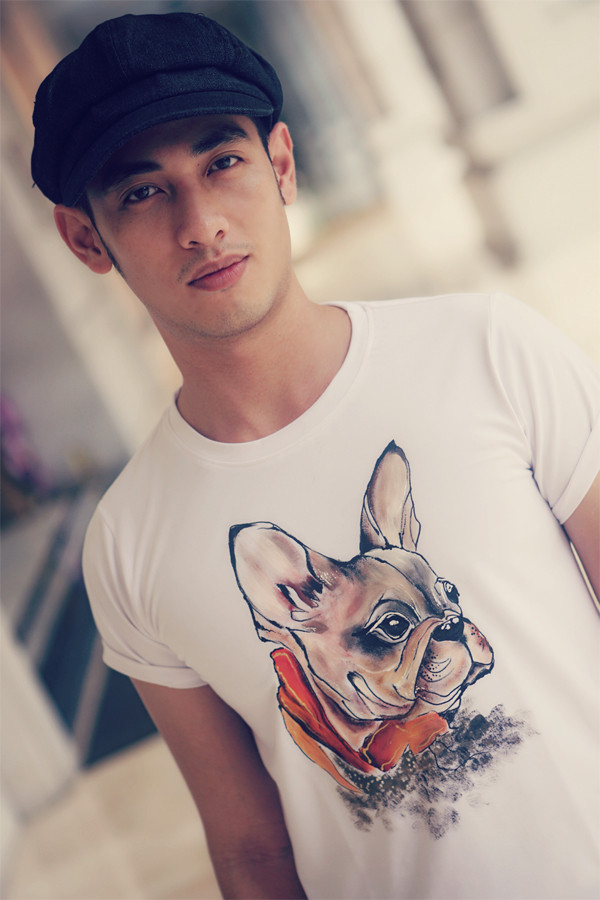 Hình ảnh những loài thú cưng như chó, mèo, chim kiểng thường được sử dụng để tạo ấn tượng cho các kiểu vải in. Trong năm Mậu Tuất, hình ảnh linh vật của năm được yêu thích và sử dụng nhiều hơn các năm trước. Hình ảnh những loài thú cưng như chó, mèo, chim kiểng thường được sử dụng để tạo ấn tượng cho các kiểu vải in. Trong năm Mậu Tuất, hình ảnh linh vật của năm được yêu thích và sử dụng nhiều hơn các năm trước.