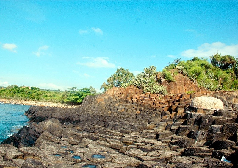 Một góc ghềnh Đá Đĩa.