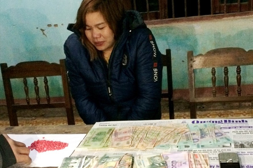 Đối tượng cùng tang vật vụ án. Đối tượng cùng tang vật vụ án.