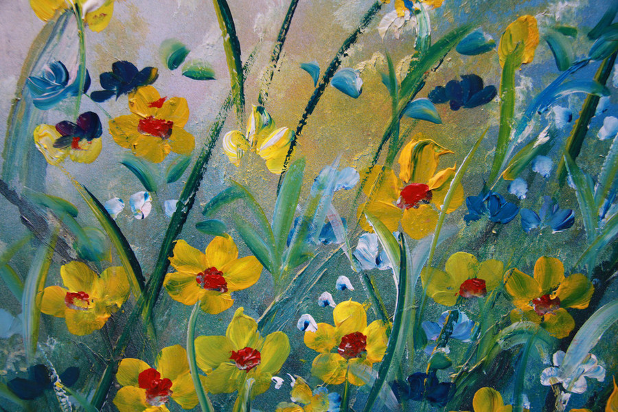  Các nét vẽ được thực hiện tỉ mỉ, màu sắc sinh động