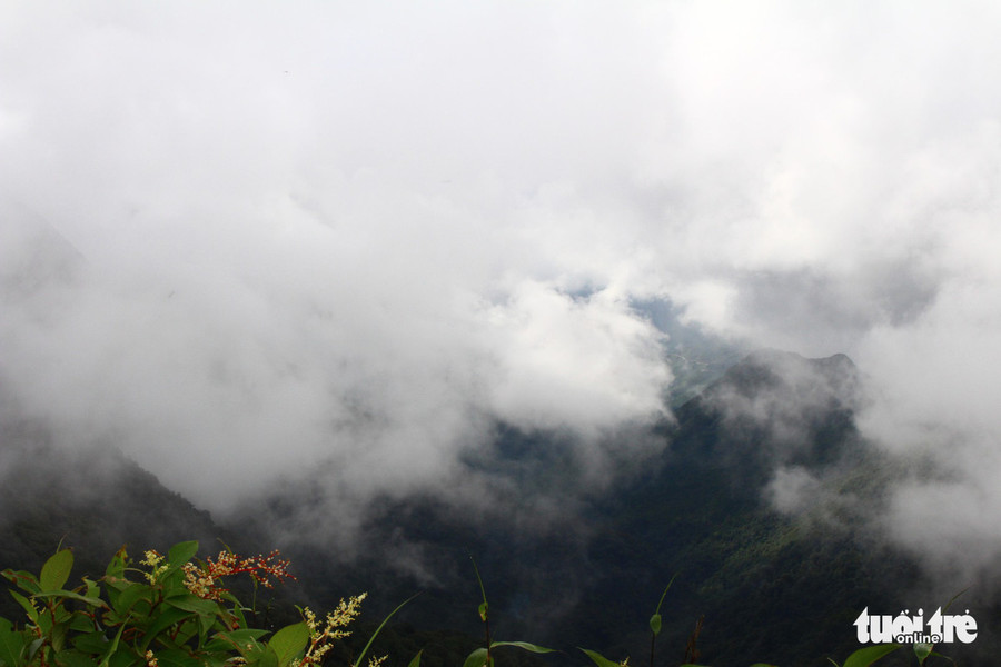  Đường lên đỉnh Fansipan mây vờn núi 