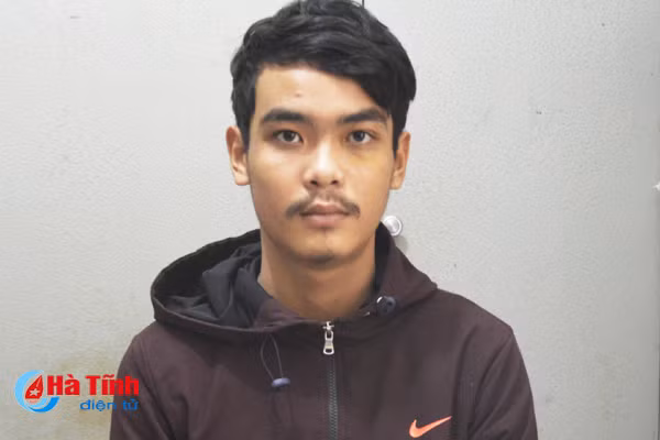 Đối tượng Phan Xuân Thông tại cơ quan công an.