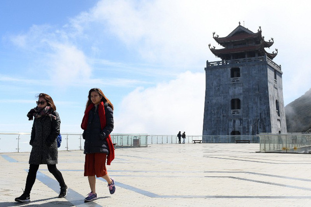 Mỗi công trình được tạo dựng trên đỉnh thiêng dân tộc đều được gửi gắm trong đó những ước nguyện tạo dựng cho thế hệ mai sau những công trình trường tồn với thời gian.