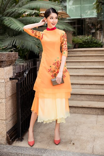 Thùy Dung lựa chọn những màu sắc như hồng pastel, cam, vàng, xanh ngọc... tạo cảm giác tươi mới, tràn đầy sức sống.