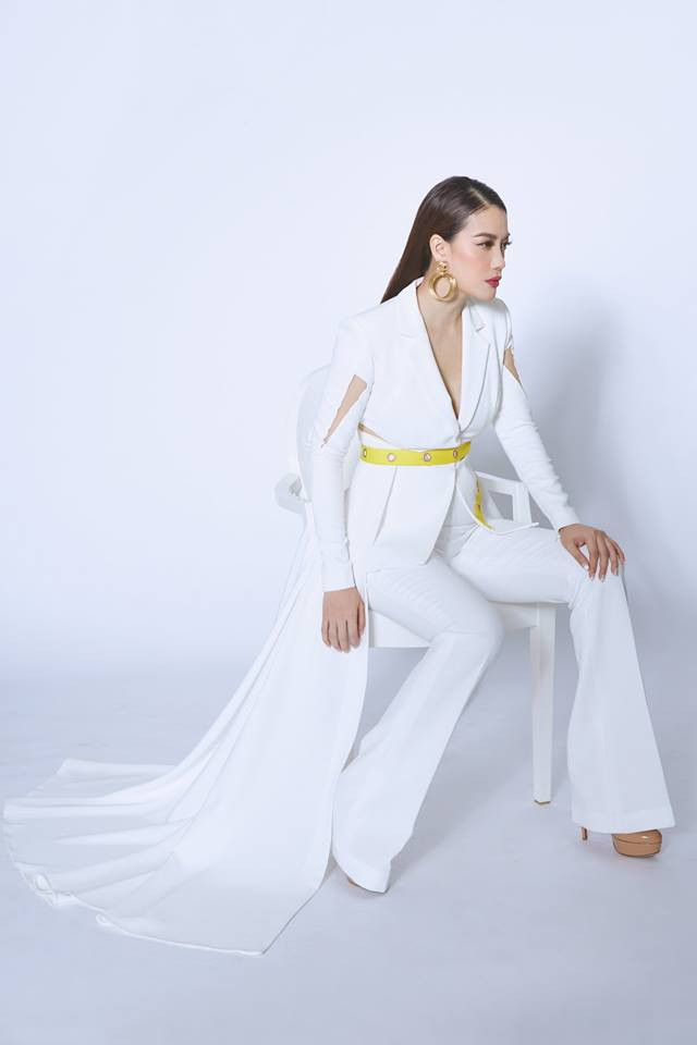 Trương Ngọc Ánh là một trong những diễn viên có vẻ ngoài gợi cảm nhất nhì điện ảnh Việt. Trương Ngọc Ánh là một trong những diễn viên có vẻ ngoài gợi cảm nhất nhì điện ảnh Việt.