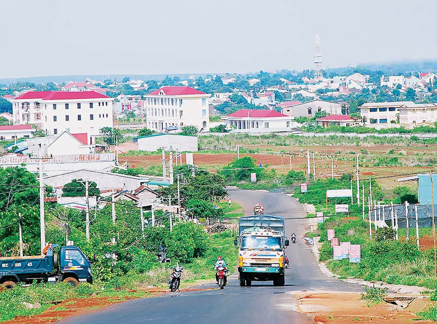 Một góc thị trấn Chư Prông. 