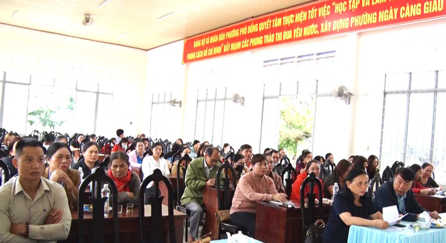 Quang cảnh buổi truyền thông chuyên đề Ngày Dân số thế giới. Ảnh: Minh Long Quang cảnh buổi truyền thông chuyên đề Ngày Dân số thế giới. Ảnh: Minh Long