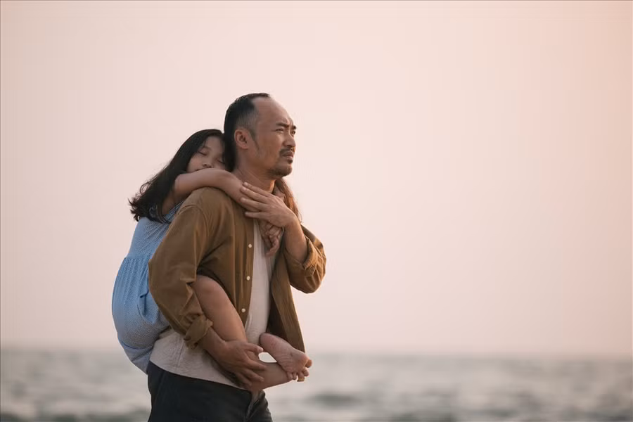 Ca khúc “cha và con” mang giai điệu sâu lắng chạm đến trái tim người nghe. Ảnh: NSCC