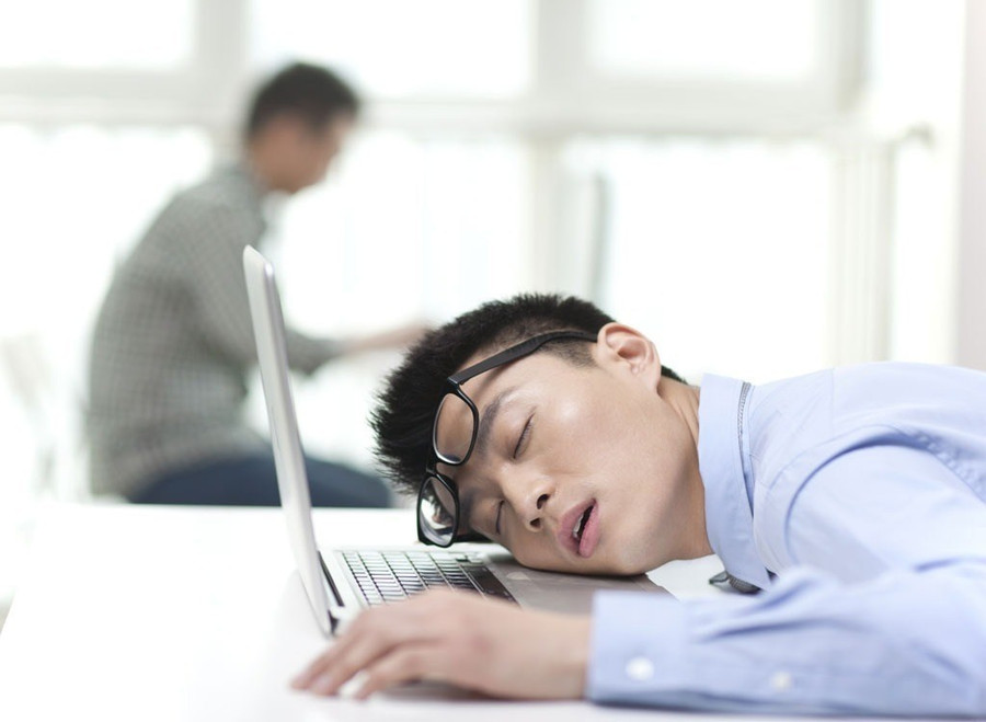 Ngủ đủ giấc là yếu tố quan trọng đối với sức khỏe của bạn, bất kể bạn ở độ tuổi nào. Ảnh: Shutterstock