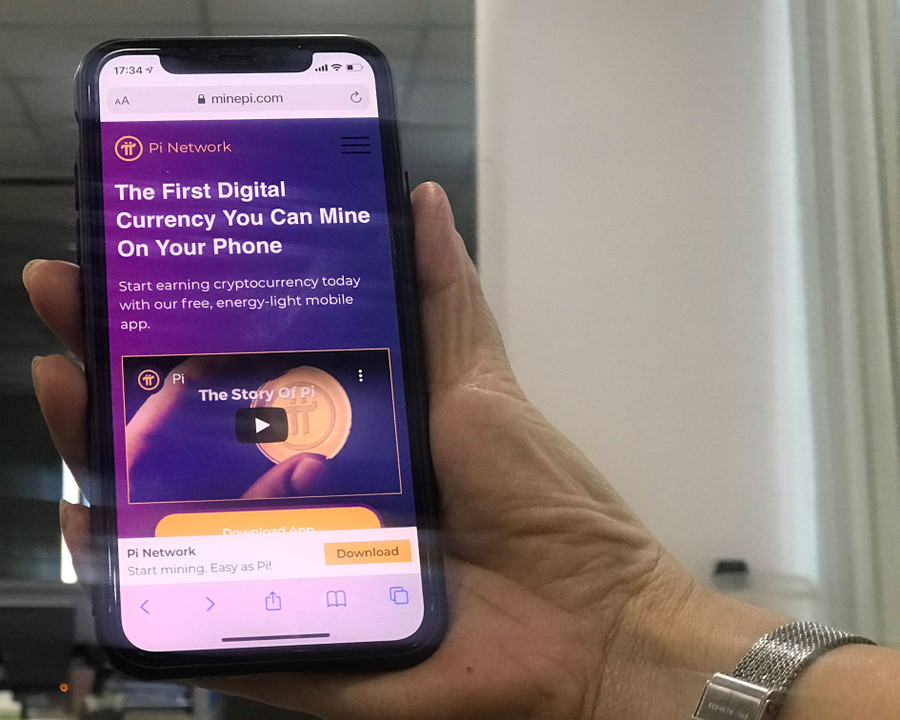 Nhiều người kỳ vọng đồng Pi sẽ có giá trị. Ảnh: M.P