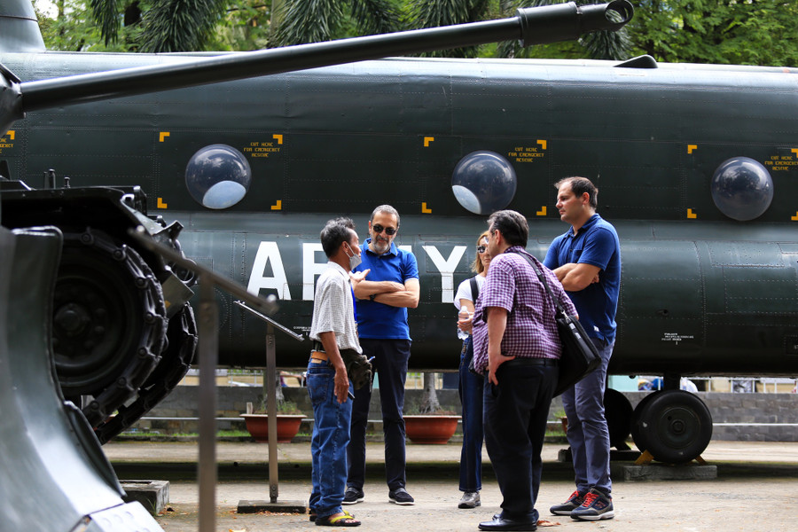 Bảo tàng Chứng tích Chiến tranh cũng đón lượng khách quốc tế tăng cao so với cùng kỳ năm trước. Ảnh: Nhật Thịnh 