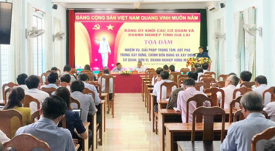 Quang cảnh buổi tọa đàm. Ảnh: Anh Huy Quang cảnh buổi tọa đàm. Ảnh: Anh Huy