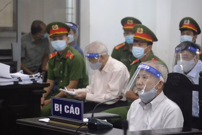 Ông Đào Công Thiên, cựu Phó Chủ tịch UBND tỉnh, bị phạt 4 năm 6 tháng tù tại vụ án xảy ra ở núi Chín Khúc.