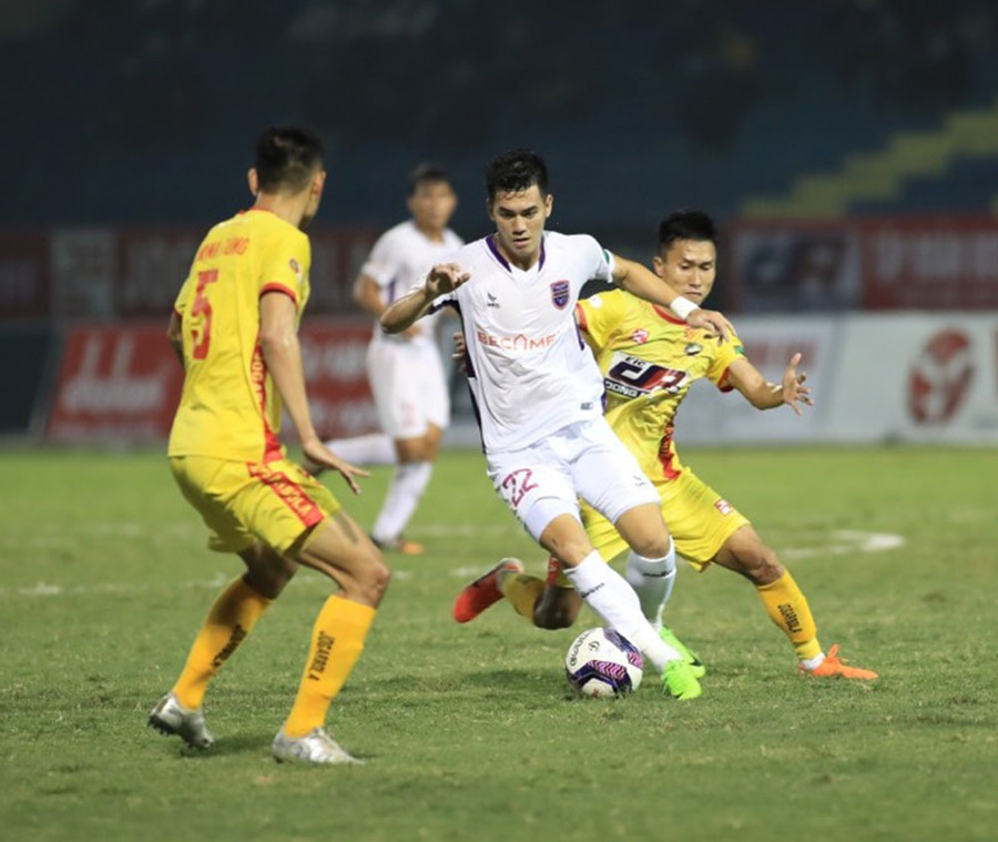 Nguyễn Tiến Linh hứa hẹn giữ thói quen ghi bàn vào lưới đội Nam Định. Ảnh: VPF Nguyễn Tiến Linh hứa hẹn giữ thói quen ghi bàn vào lưới đội Nam Định. Ảnh: VPF