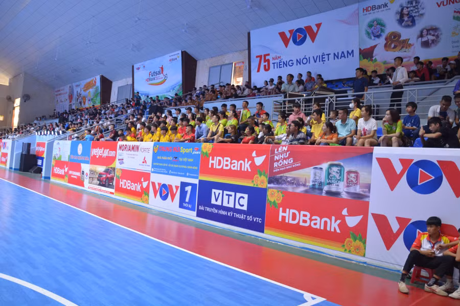 Nhà thi đấu thể dục thể thao tỉnh Đăk Lăk sẽ tiếp tục sôi động khi giải U9 diễn ra. Ảnh: Báo Đăk Lăk