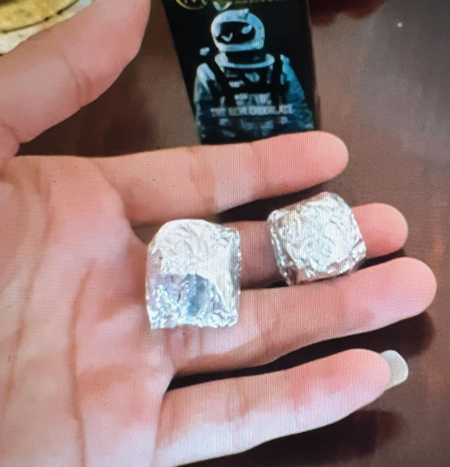 Hộp sô cô la Chill Max chỉ 2 viên có giá 400.000 đồng