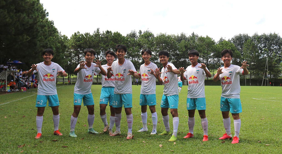 U15 HAGL đã có trận đấu dễ dàng trước U15 Bình Phước. Ảnh: Văn Ngọc