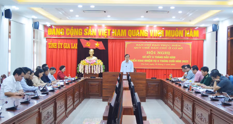  Quang cảnh hội nghị tại điểm cầu Tỉnh ủy. Ảnh: Anh Huy