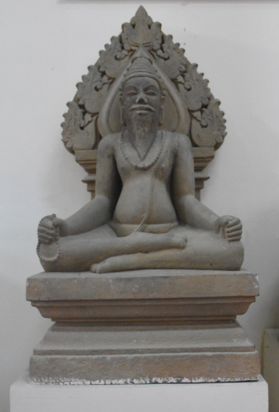 Tượng thần Shiva (Bảo vật quốc gia) tìm thấy ở Phú Hưng, Tam Kỳ (Quảng Nam), niên đại TK IX - X