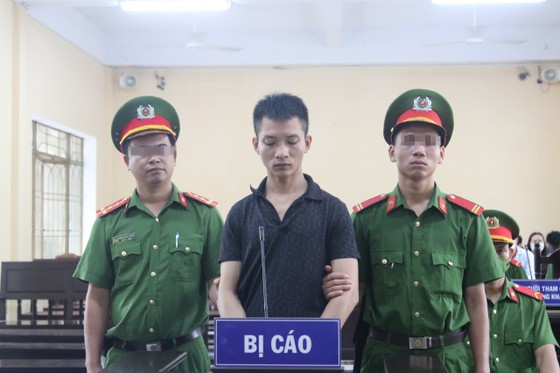 Bị cáo Trần Văn Viên tại phiên tòa Bị cáo Trần Văn Viên tại phiên tòa