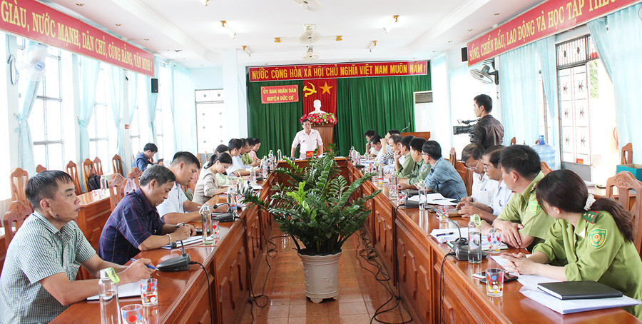 Quang cảnh buổi giám sát tại UBND huyện Đức Cơ. Ảnh: Nguyễn Diệp Quang cảnh buổi giám sát tại UBND huyện Đức Cơ. Ảnh: Nguyễn Diệp