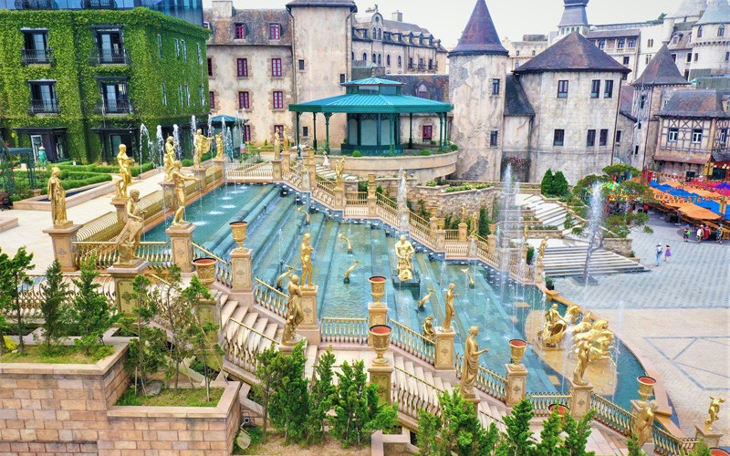  Thác Mặt trời (Grand Cascade) trên đỉnh Bà Nà.