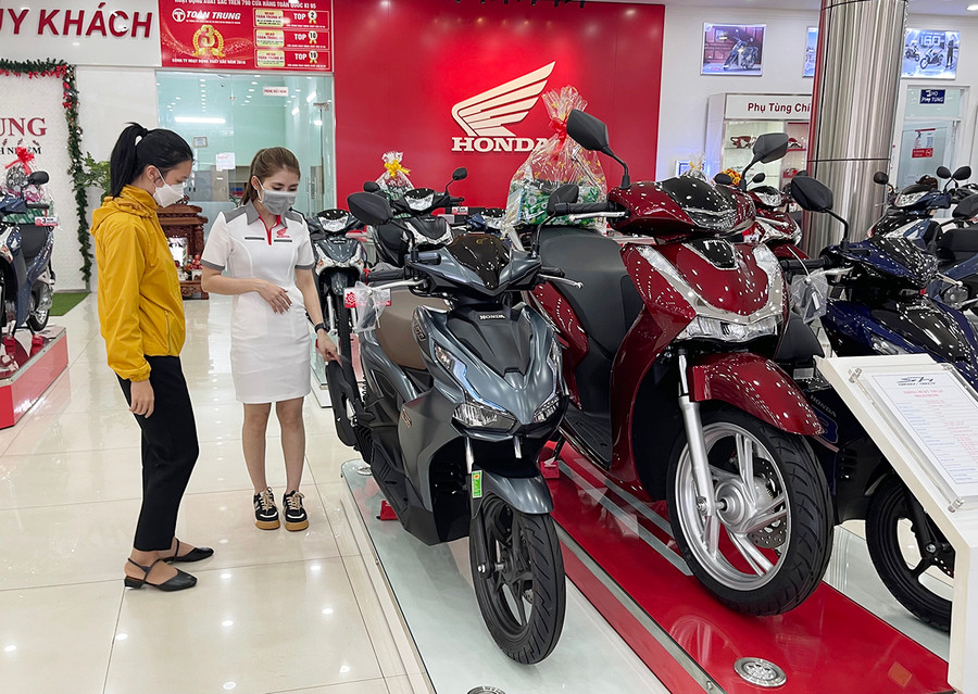 Nhiều dòng xe tay ga của hãng Honda có mức giá tăng rất mạnh. Ảnh: Vũ Thảo Nhiều dòng xe tay ga của hãng Honda có mức giá tăng rất mạnh. Ảnh: Vũ Thảo