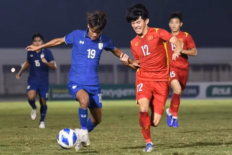 U.19 Việt Nam và U.19 Thái Lan hòa 1-1 cùng đi tiếp. Ảnh: VFF
