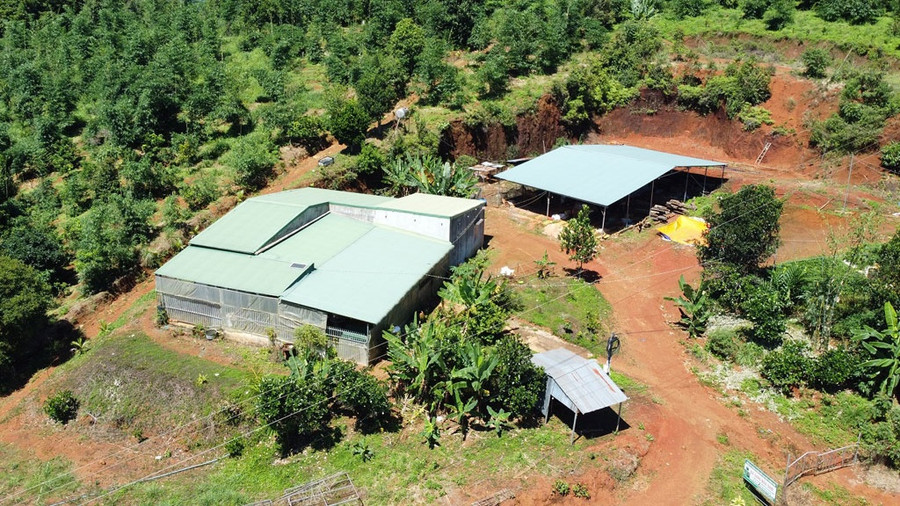Trên một thửa đất cấp sổ đỏ không đúng quy định ở xã Đak Som, người dân đã xây dựng nhà. Ảnh nguồn TNO