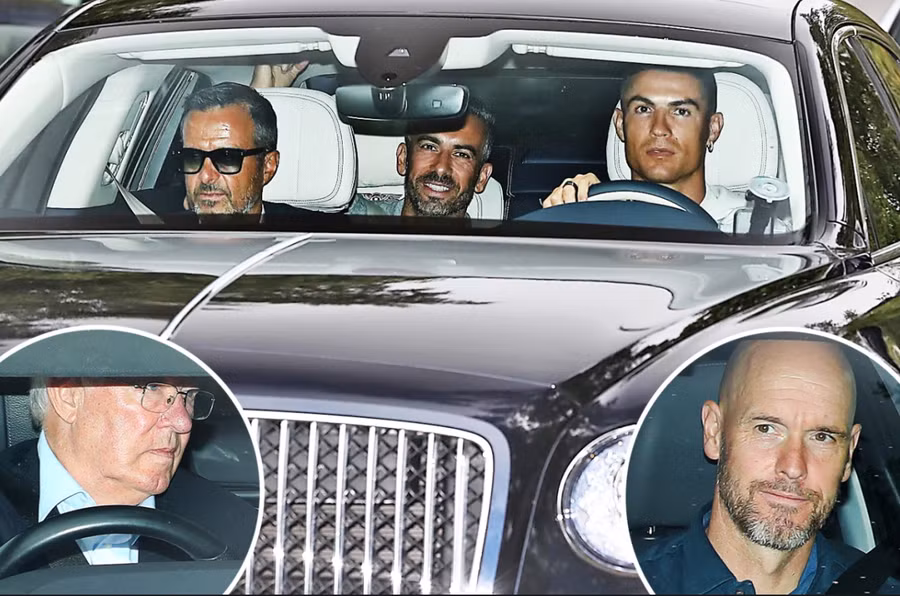 Ronaldo đã trở lại Manchester và đàm phán với ban lãnh đạo M.U về ý định ra đi. Ảnh: Chụp màn hình