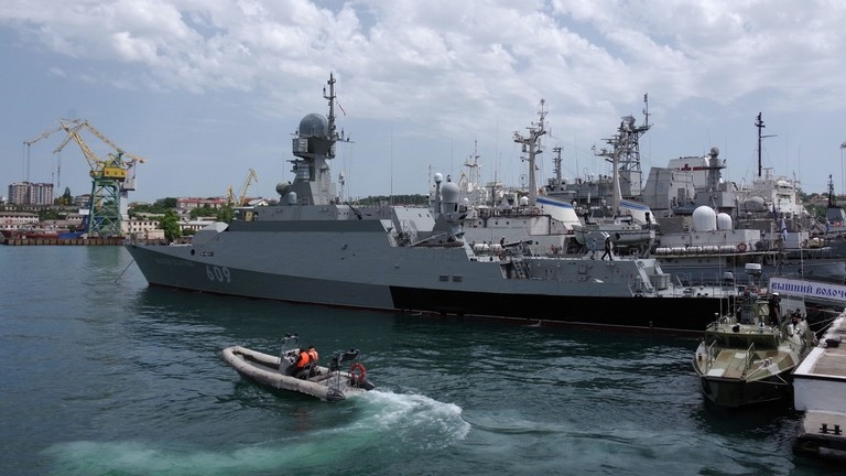 Chiến hạm Nga ở cảng Sevastopol, Crimea. Ảnh: Sputnik Chiến hạm Nga ở cảng Sevastopol, Crimea. Ảnh: Sputnik