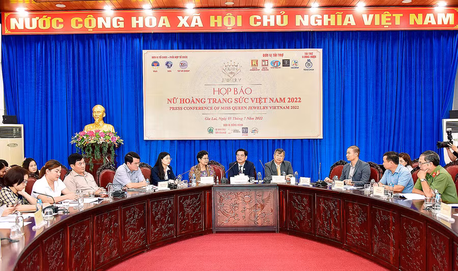 Quang cảnh buổi họp báo. Ảnh: Đức Thụy