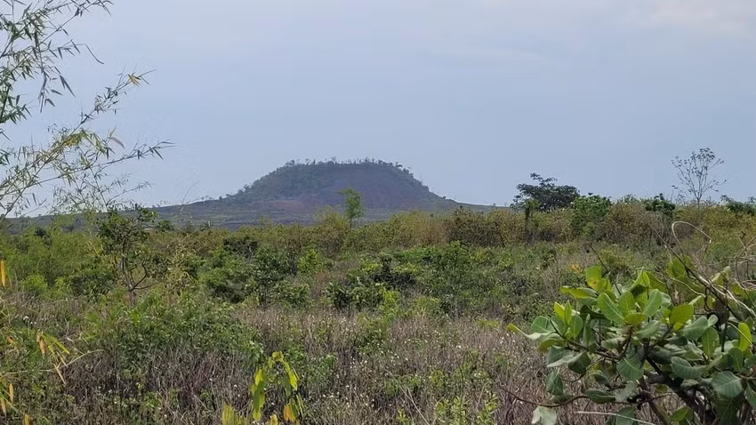 Núi lửa đã ngưng hoạt động ở xã Buôn Choáh. Ảnh: VL