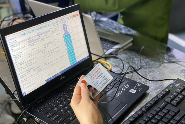 Thuê bao di động mới phải xác thực trong Cơ sở dữ liệu quốc gia về dân cư. Thuê bao di động mới phải xác thực trong Cơ sở dữ liệu quốc gia về dân cư.