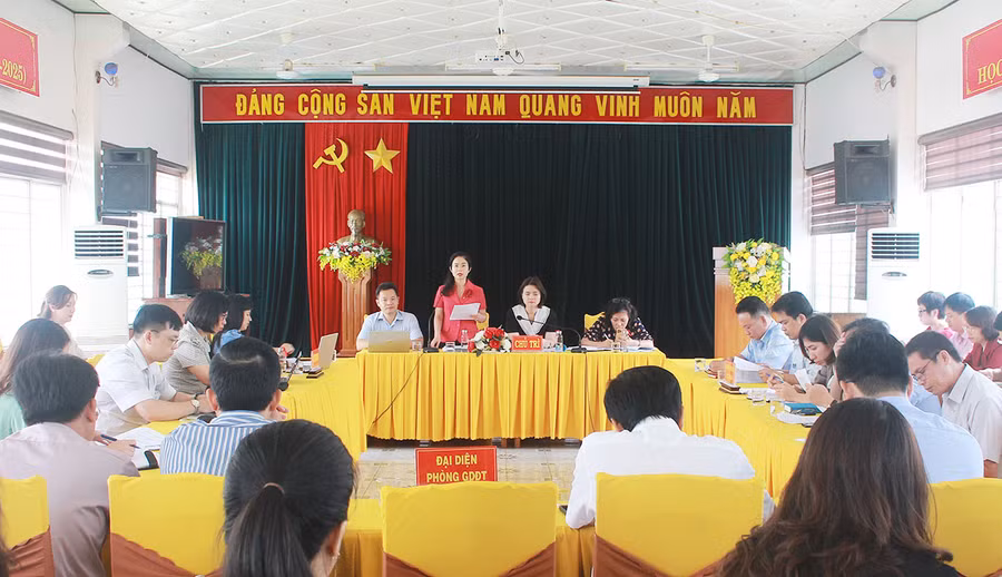  Quang cảnh buổi làm việc. Ảnh: Mộc Trà