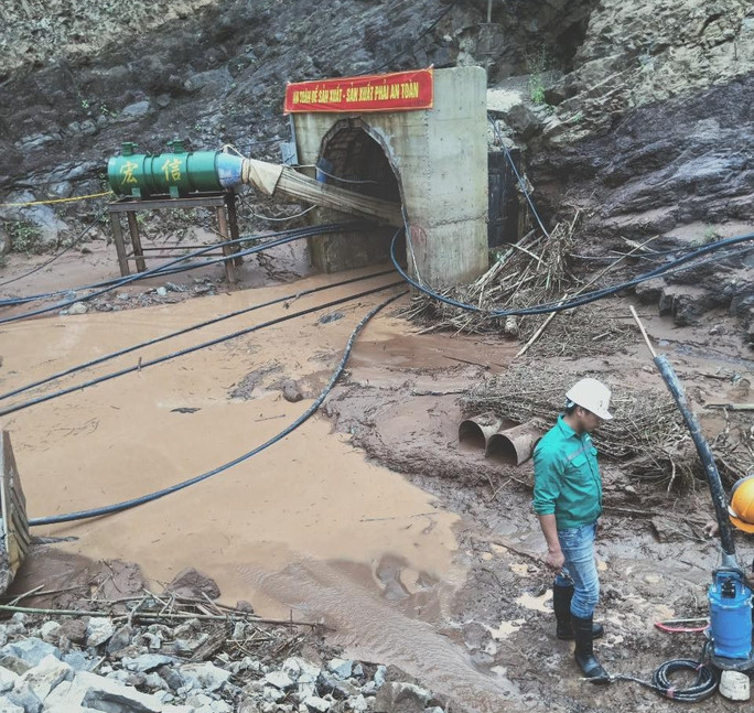 Khu vực nơi xảy ra vụ lũ cuốn trôi 4 người Khu vực nơi xảy ra vụ lũ cuốn trôi 4 người