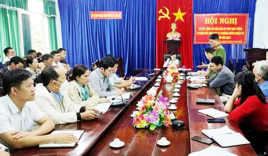  Quang cảnh Hội nghị sơ kết công tác an toàn giao thông. Ảnh: Hoài Trương