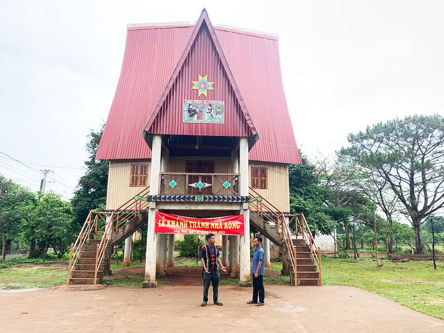  Nhà rông làng Mun, thị trấn Ia Ly, huyện Chư Păh. Ảnh: R'Ô HOK