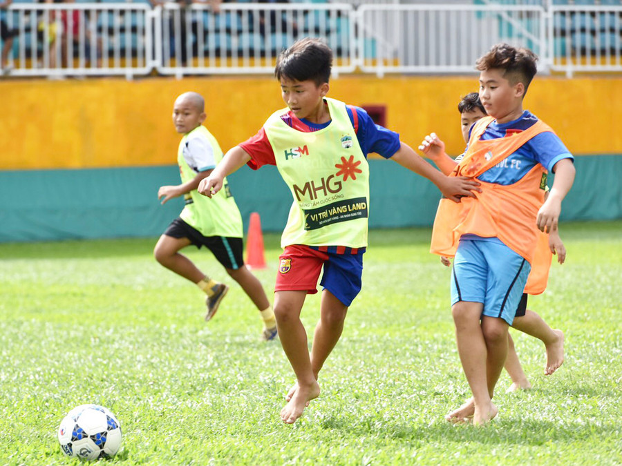Hoàng Anh Gia Lai sẽ tuyển chọn 20 học viên vào lớp đào tạo có thu phí. Ảnh: Văn Ngọc HAGL sẽ tuyển chọn 20 học viên vào lớp đào tạo có thu phí. Ảnh: Văn Ngọc