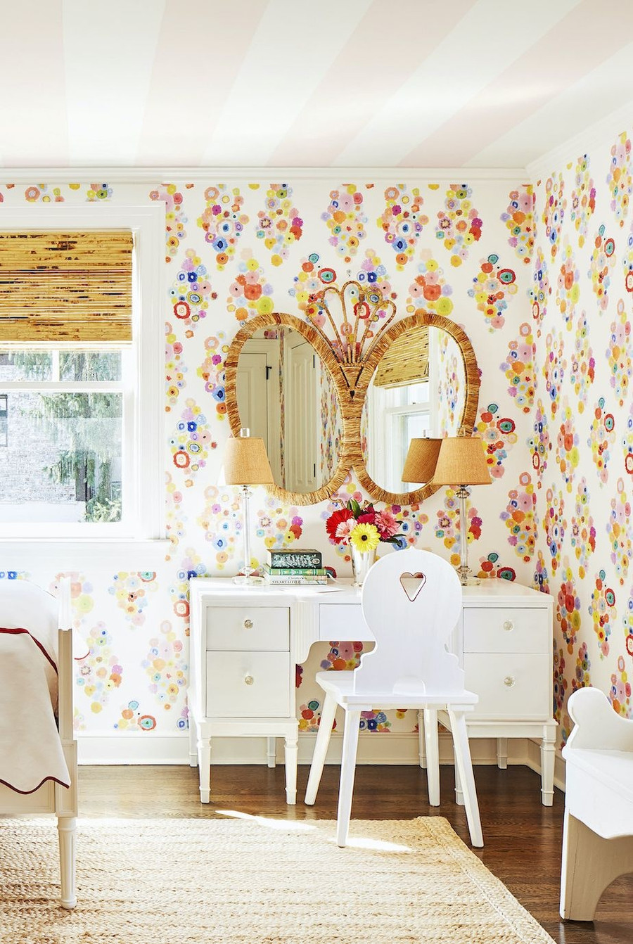 Thân thiện với trẻ em và vui vẻ nhưng đa năng, bức tường hoa và gương bướm như trong câu chuyện cổ tích rất phù hợp với những nàng công chúa thích sự điệu đà.