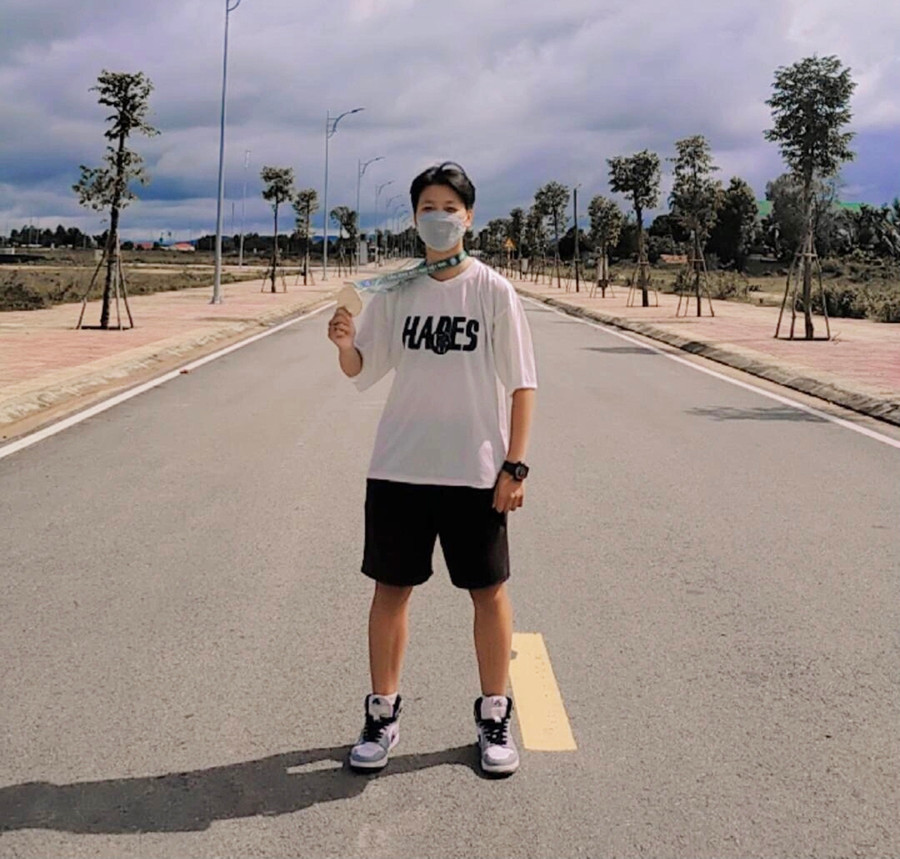 VĐV Nguyễn Thị Bích Nhật giành huy chương bạc môn đi bộ 2.000 m. Ảnh: Trung Lê VĐV Nguyễn Thị Bích Nhật giành huy chương bạc môn đi bộ 2.000 m .Ảnh: Trung Lê