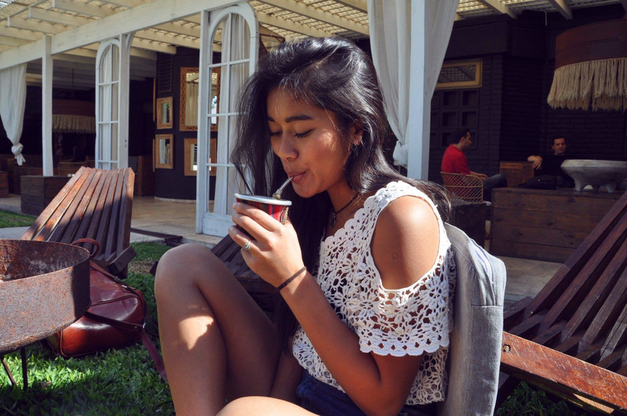 Ở Pháp, cô có một cuộc sống hạnh phúc nhưng vẫn không ngừng thắc mắc về nguồn cội. Ảnh: NVCC Ở Pháp, cô có một cuộc sống hạnh phúc nhưng vẫn không ngừng thắc mắc về nguồn cội. Ảnh: NVCC